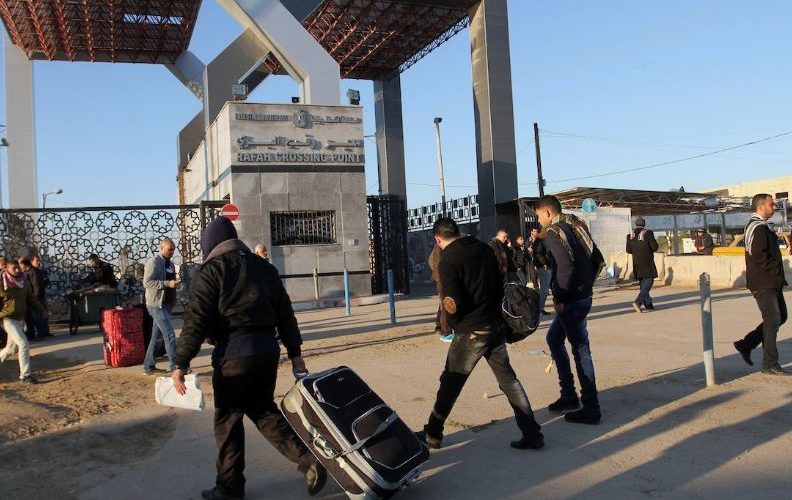 سوء الأوضاع السياسية والاقتصادية يرفع نسبة الشباب الفلسطيني المهاجر