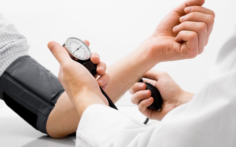 تحذيرات من التوقف المفاجئ عن تناول أدوية خفض ضغط الدم المرتفع